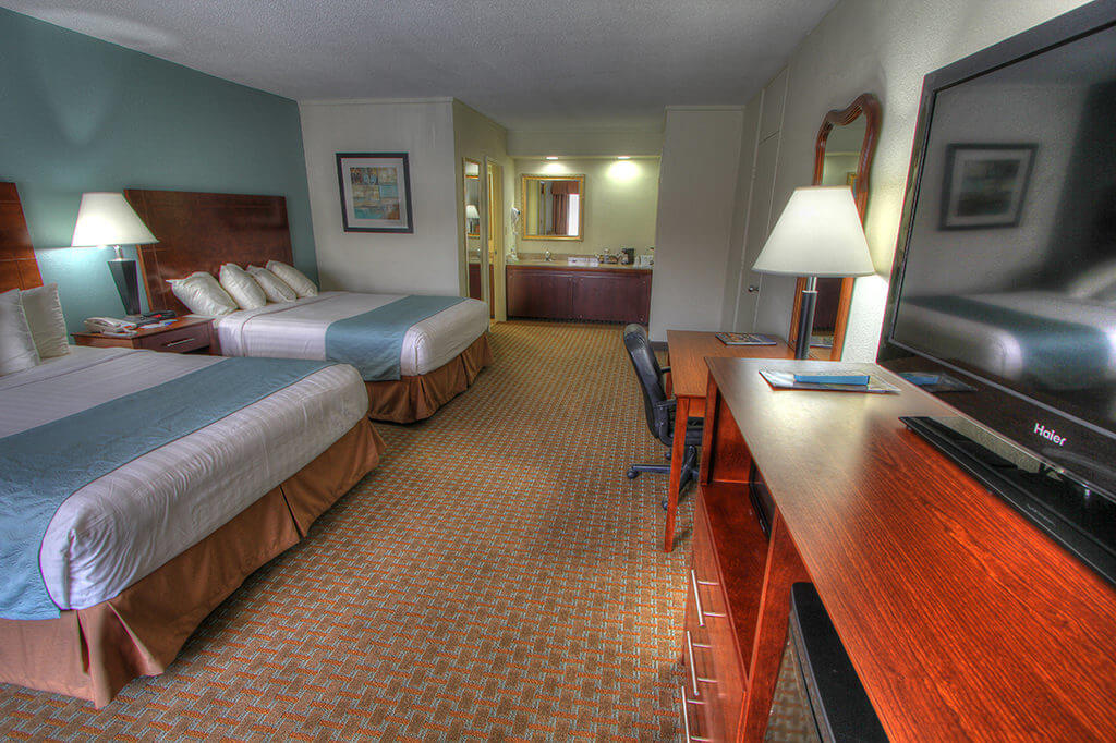 crossroads inn suites gatlinburg two beds room
