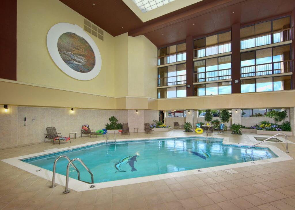 shular inn hotel pigeon forge indoor pool